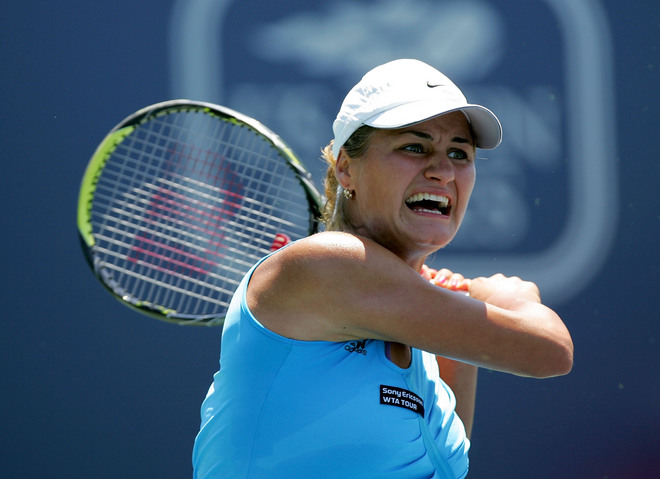 Monica Niculescu paraseste Stanford-ul 